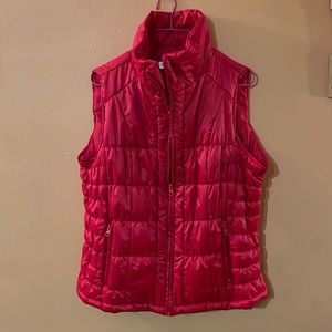 New York & Company red puffer vest NWT size L